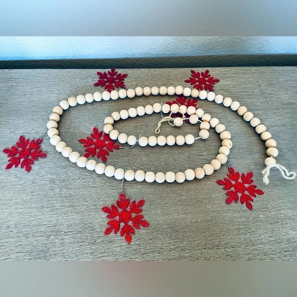 Farmhouse Wood Beaded Red Glitter Snowflake Christmas Holiday Garland